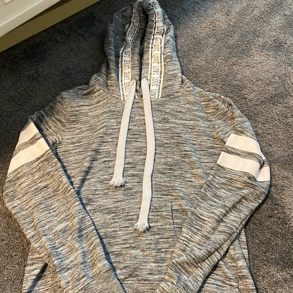 Sweat shirt